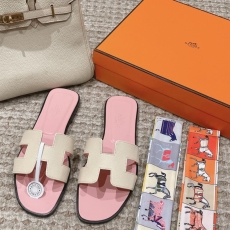 Hermes Slippers